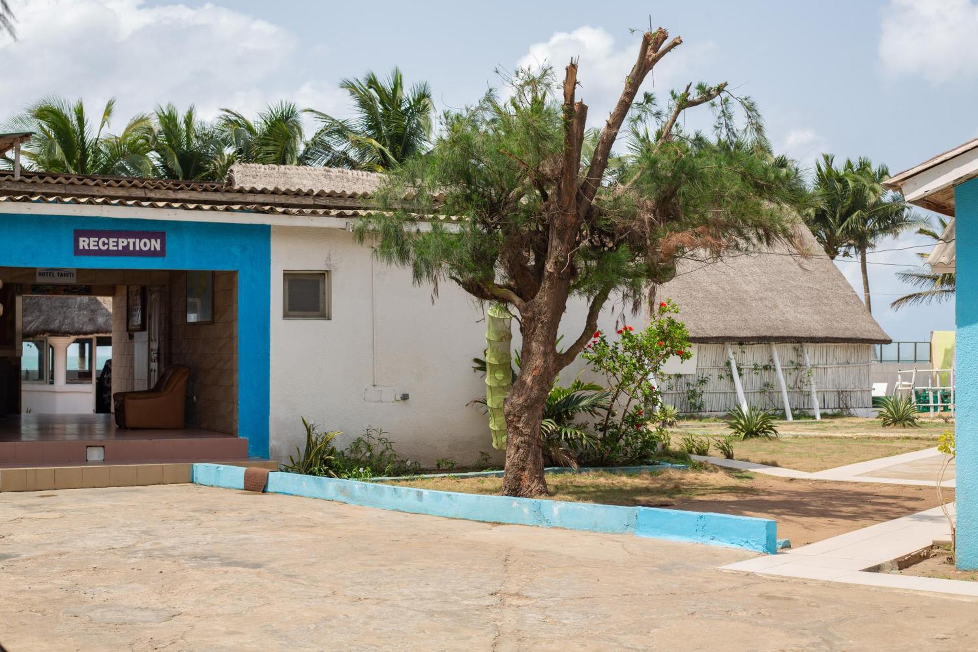 Tahiti Hotel Cotonou Exterior photo