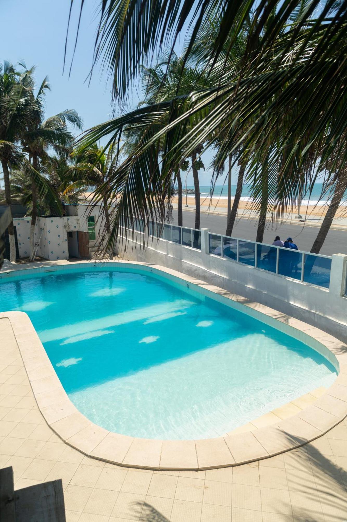 Tahiti Hotel Cotonou Exterior photo